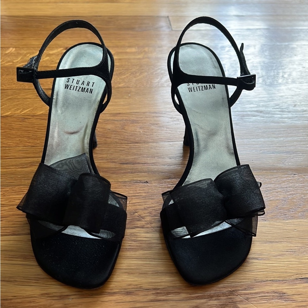 Stuart Weitzman - Black Bow Accent Heels